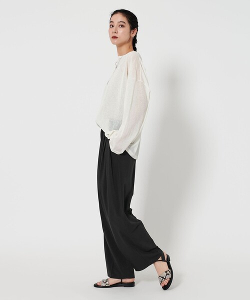BEAUTY&YOUTH UNITED ARROWS(ビューティーアンドユースユナイテッドアローズ)の「【WEB限定 Wardrobe DAILY MINIMAL】ランダムタック テーパードパンツ -ウォッシャブル-(スラックス・レディース・ブラック/ベージュ・XS/S/M/L)」の13枚目の写真