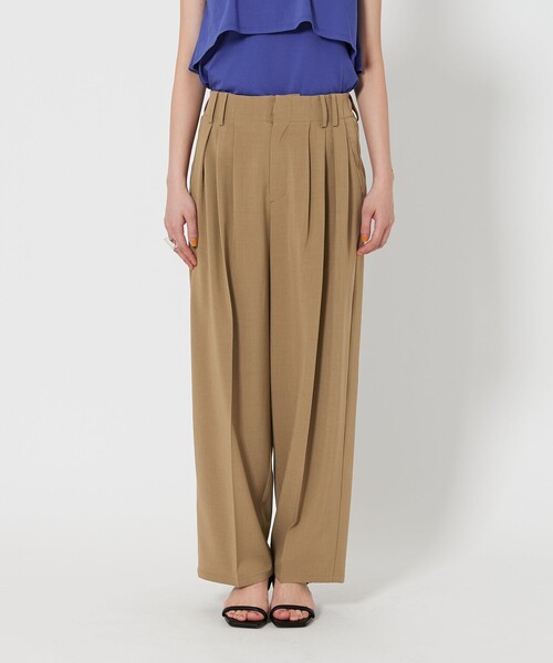 BEAUTY&YOUTH UNITED ARROWS(ビューティーアンドユースユナイテッドアローズ)の「【WEB限定 Wardrobe DAILY MINIMAL】ランダムタック テーパードパンツ -ウォッシャブル-(スラックス・レディース・ブラック/ベージュ・XS/S/M/L)」の16枚目の写真