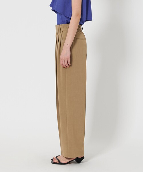 BEAUTY&YOUTH UNITED ARROWS(ビューティーアンドユースユナイテッドアローズ)の「【WEB限定 Wardrobe DAILY MINIMAL】ランダムタック テーパードパンツ -ウォッシャブル-(スラックス・レディース・ブラック/ベージュ・XS/S/M/L)」の17枚目の写真