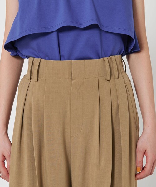 BEAUTY&YOUTH UNITED ARROWS(ビューティーアンドユースユナイテッドアローズ)の「【WEB限定 Wardrobe DAILY MINIMAL】ランダムタック テーパードパンツ -ウォッシャブル-(スラックス・レディース・ブラック/ベージュ・XS/S/M/L)」の22枚目の写真