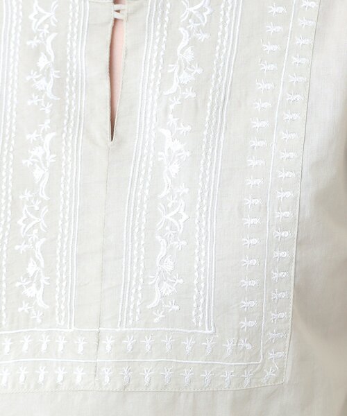 LAURA ASHLEY(ローラアシュレイ)の「【SETUP可/コットン100%/インド綿/刺繍入り】デザインブラウス(シャツ/ブラウス・レディース・ベージュ/チャコールグレー/ライトグレー系9・38)」の15枚目の写真