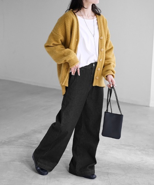 HUG.U(ハグユー)の「「革命デニム」ワイドパンツ(デニムパンツ・レディース・ライトグレー/ワンウォッシュ/ブラック/グレー/ブルー系・S(レギュラー丈)/L(レギュラー丈)/M(レギュラー丈)/L(トール丈)/M(トール丈)/S(トール丈)/LL(トール丈)/LL(レギュラー丈))」の13枚目の写真