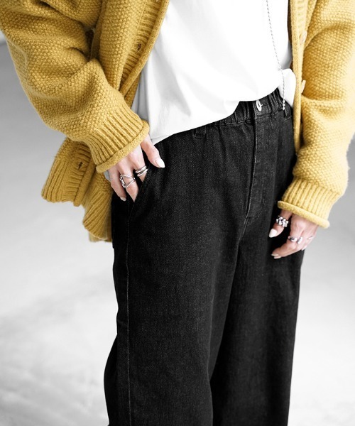 HUG.U(ハグユー)の「「革命デニム」ワイドパンツ(デニムパンツ・レディース・ライトグレー/ワンウォッシュ/ブラック/グレー/ブルー系・S(レギュラー丈)/L(レギュラー丈)/M(レギュラー丈)/L(トール丈)/M(トール丈)/S(トール丈)/LL(トール丈)/LL(レギュラー丈))」の12枚目の写真