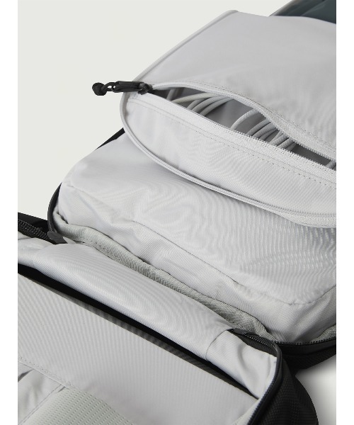 WEXLEY（ウェクスレイ）の「SHAG / 17L Slim Pack 1680D Cordura Ballistic（ビジネスバッグ・メンズ・ブラック・ONE SIZE）」の13枚目の写真