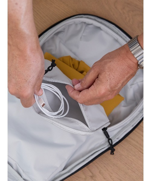 WEXLEY（ウェクスレイ）の「SHAG / 17L Slim Pack 1680D Cordura Ballistic（ビジネスバッグ・メンズ・ブラック・ONE SIZE）」の20枚目の写真