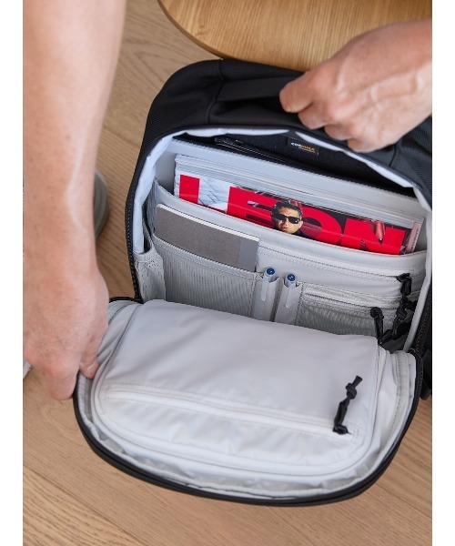 WEXLEY（ウェクスレイ）の「SHAG / 17L Slim Pack 1680D Cordura Ballistic（ビジネスバッグ・メンズ・ブラック・ONE SIZE）」の16枚目の写真