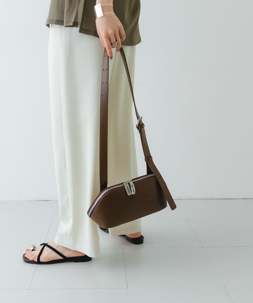 RODE SKO（ロデスコ）の「ADD CULUMN　FIGRE BODYBAG（ショルダーバッグ・レディース・ブラック/ブラウン・-）」の12枚目の写真