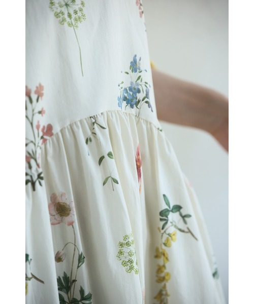 cawaii（カワイイ）の「ウエストカーブ切り替えの花図鑑ミディアムワンピース（ワンピース・レディース・ブラック/アイボリー・FREE）」の15枚目の写真