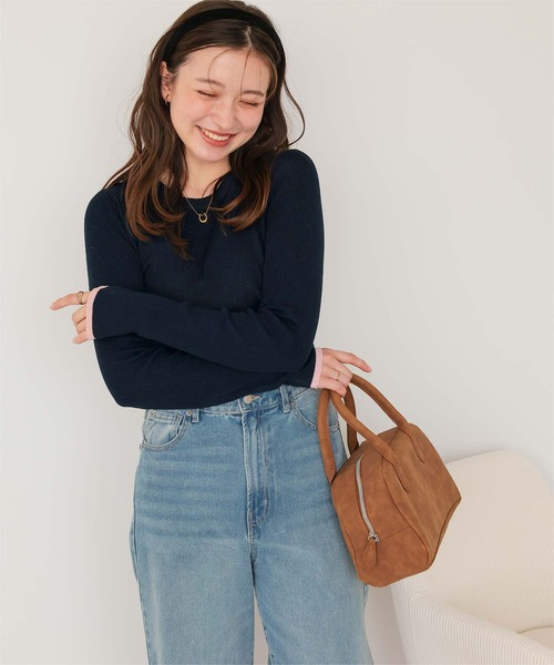 titivate(ティティベイト)の「チクチクしないウールブレンドクルーネックリブニット(ニット/セーター・レディース・ブラック/ライトベージュ/グレー/オフホワイト/ネイビー/レッド・S/M/L/XL)」の5枚目の写真