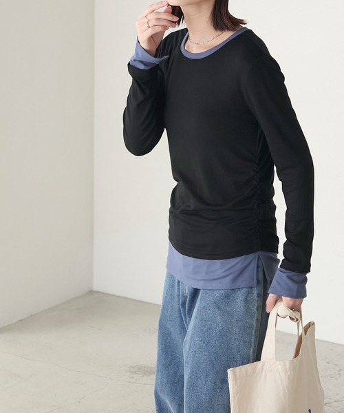 BONLECILL(ボンルシール)の「もちもちレイヤード風配色サイドシャーリングロンT(Tシャツ/カットソー・レディース・ブラック/チャコールグレー/オフホワイト/ネイビー/モスグリーン/レッド・FREE)」の8枚目の写真