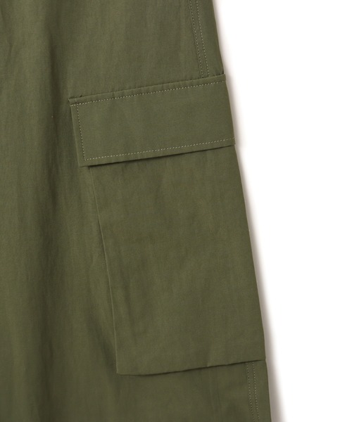 atmos pink(アトモスピンク)の「atmos pink Baggy Nylon Pants / アトモス ピンク バギー ナイロン パンツ(その他パンツ・レディース・ホワイト/カーキ/ブラック・S/M)」の4枚目の写真