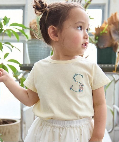 petit main（プティマイン）の「【プティプラ】アルファベットTシャツ（Tシャツ/カットソー・キッズ・ホワイト系/ブルー/ライトピンク/エメラルド/スモークピンク/ブラック/イエロー・100cm/80ｃｍ/90cm/110cm/130cm/120cm）」の5枚目の写真