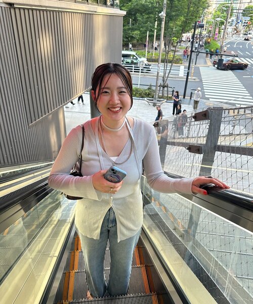 SHENERY（シーナリー）の「《インフルエンサー＠komorin_コラボ》チョーカーリブカーディガン（カーディガン/ボレロ・レディース・ブラック/ライトグレー/グリーン・FREE）」の16枚目の写真