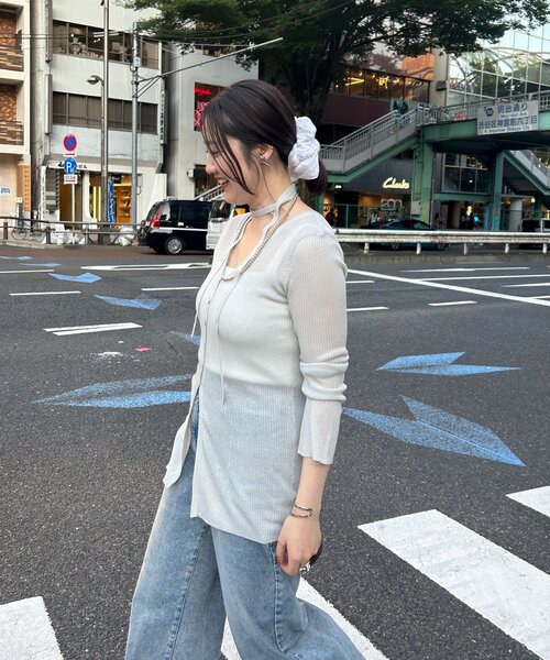 SHENERY（シーナリー）の「《インフルエンサー＠komorin_コラボ》チョーカーリブカーディガン（カーディガン/ボレロ・レディース・ブラック/ライトグレー/グリーン・FREE）」の14枚目の写真