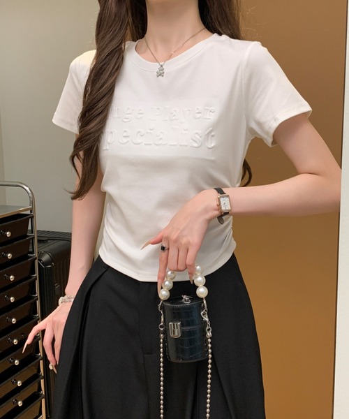 Girly Doll(ガーリードール)の「サイドギャザー立体ロゴデザインTシャツ(Tシャツ/カットソー・レディース・ブラック/ボルドー/ホワイト/ベージュ・M/L)」の7枚目の写真
