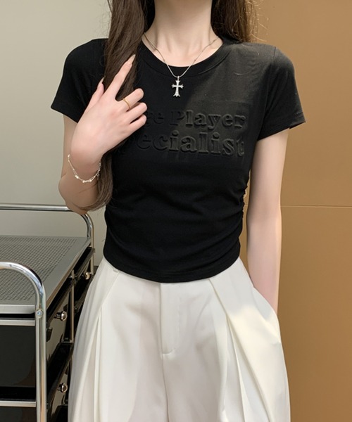 Girly Doll(ガーリードール)の「サイドギャザー立体ロゴデザインTシャツ(Tシャツ/カットソー・レディース・ブラック/ボルドー/ホワイト/ベージュ・M/L)」の19枚目の写真