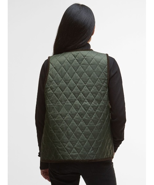 Barbour(バブアー)の「Enid キルティング ベスト(レディース)(テーラードジャケット・レディース・オリーブ/ブラック・8/10)」の5枚目の写真