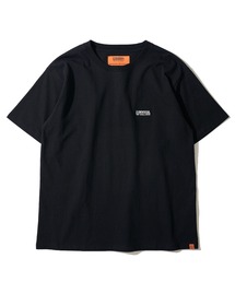 UNIVERSAL OVERALL（ユニバーサルオーバーオール）の「【UNIVERSAL OVERALL】EMBROIDERY TEE / フロントワンポイントクルーネックTシャツ（Tシャツ/カットソー）」