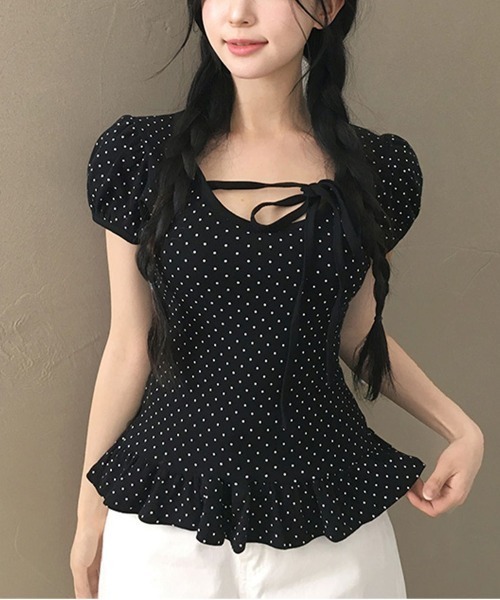 gossip!ロサンゼルス(ゴシップロサンゼルス)の「リボンストラップ 裾フリルパフスリーブトップス(Tシャツ/カットソー・レディース・ホワイト/グレー/ブラック・FREE)」の2枚目の写真