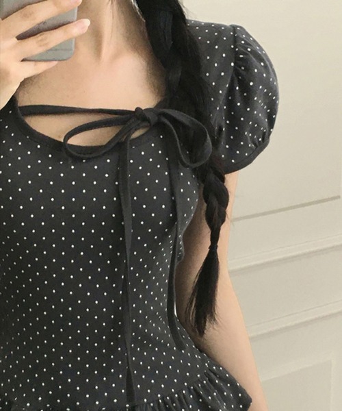 gossip!ロサンゼルス(ゴシップロサンゼルス)の「リボンストラップ 裾フリルパフスリーブトップス(Tシャツ/カットソー・レディース・ホワイト/グレー/ブラック・FREE)」の10枚目の写真