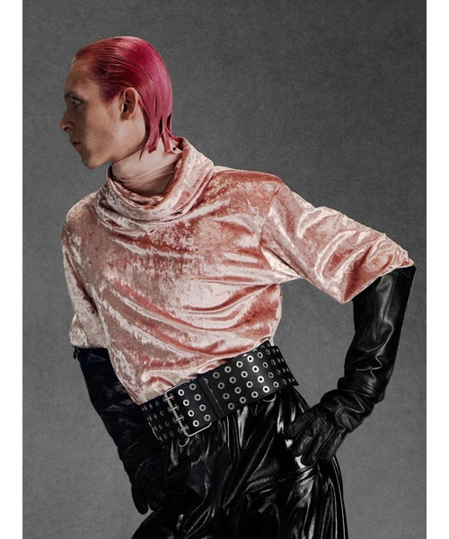 JOHN LAWRENCE SULLIVAN（ジョンローレンスサリバン）の「CRUSHED VELOUR TURTLE NECK TOP（Tシャツ/カットソー・メンズ・ブラック・MEDIUM/LARGE）」の2枚目の写真