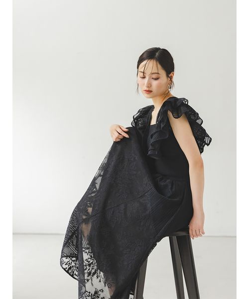 SNIDEL（スナイデル）の「ウエストリブレースドレス（ドレス・レディース・アイボリー/ブラック/ボルドー・0/1）」の9枚目の写真