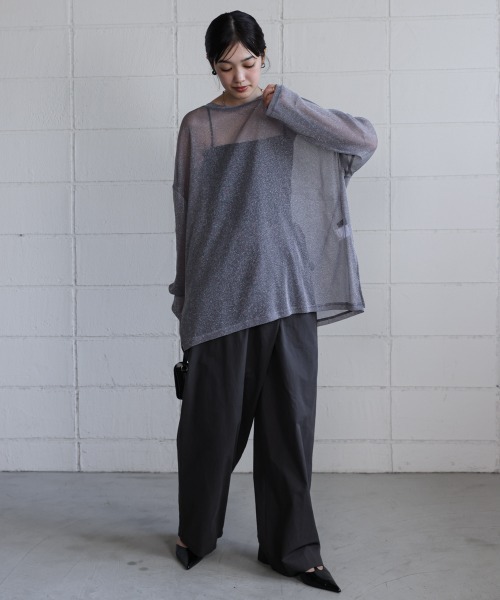 Bou Jeloud（ブージュルード）の「オーバーサイズラメシアートップス（Tシャツ/カットソー・レディース・ベージュ/ブラウン/ブラック/グレー・FREE）」の5枚目の写真