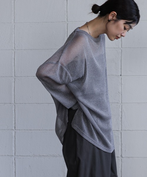 Bou Jeloud（ブージュルード）の「オーバーサイズラメシアートップス（Tシャツ/カットソー・レディース・ベージュ/ブラウン/ブラック/グレー・FREE）」の8枚目の写真