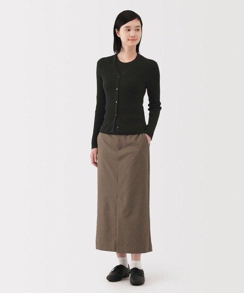 セール】婦人 なめらかリブ編みVネックカーディガン