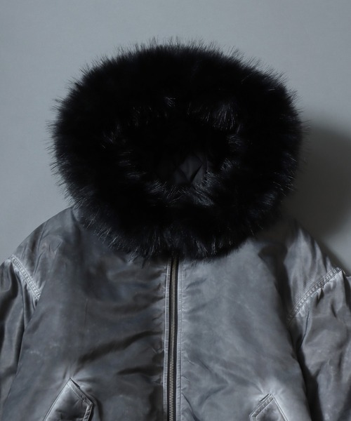 ANPAS(アンパス)の「Washed Hooded Bomber Jacket/ ヴィンテージ加工 フードファーボンバージャケット フライトジャケット パーカー ミリタリーブルゾン アウター メンズ レディース(ブルゾン・メンズ・カーキ/ブラック/ライトグレー・L/M)」の9枚目の写真