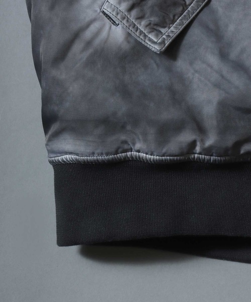 ANPAS(アンパス)の「Washed Hooded Bomber Jacket/ ヴィンテージ加工 フードファーボンバージャケット フライトジャケット パーカー ミリタリーブルゾン アウター メンズ レディース(ブルゾン・メンズ・カーキ/ブラック/ライトグレー・L/M)」の17枚目の写真