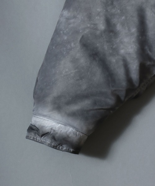 ANPAS(アンパス)の「Washed Hooded Bomber Jacket/ ヴィンテージ加工 フードファーボンバージャケット フライトジャケット パーカー ミリタリーブルゾン アウター メンズ レディース(ブルゾン・メンズ・カーキ/ブラック/ライトグレー・L/M)」の13枚目の写真