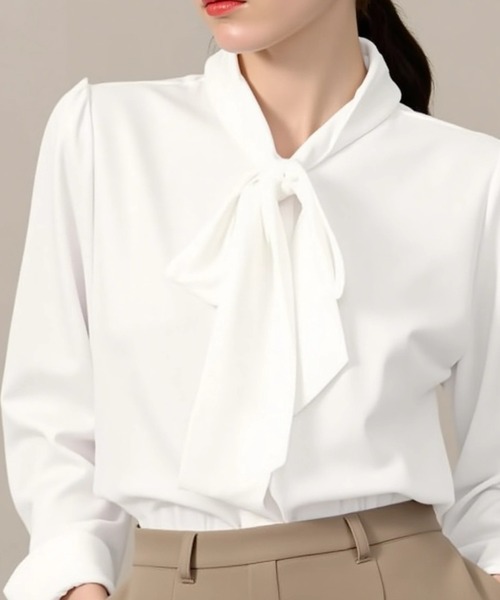 cammie(キャミー)の「ボウタイ付きブラウス(シャツ/ブラウス・レディース・ホワイト/ライトブルー・LARGE/MEDIUM)」の5枚目の写真