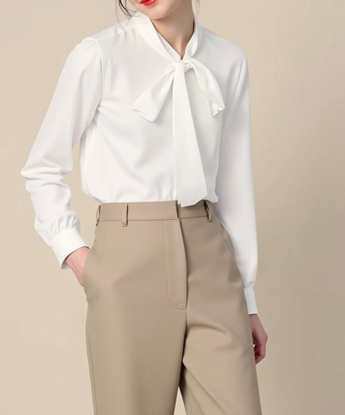 cammie(キャミー)の「ボウタイ付きブラウス(シャツ/ブラウス・レディース・ホワイト/ライトブルー・LARGE/MEDIUM)」の3枚目の写真