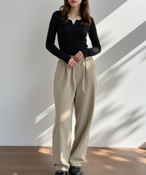 cammie(キャミー)の「レイヤード風キーネックリブテレコ長袖トップス(Tシャツ/カットソー・レディース・ブラック/グレー/ブルー・MEDIUM/LARGE)」の8枚目の写真