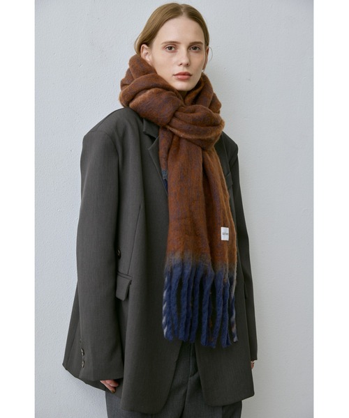 un/neu（アンノイ）の「ミックス配色マフラー / アウトラインカラーストール（マフラー・レディース・オレンジ/ピンク/ブラック・FREE）」の7枚目の写真