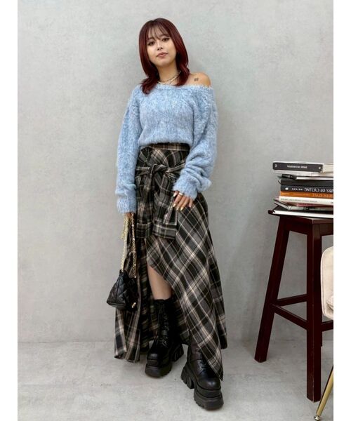 EVRIS（エヴリス）の「スリーブデザインチェックアシンメトリースカート（スカート・レディース・ブラック/ネイビー/ブラウン・SMALL/MEDIUM）」の8枚目の写真