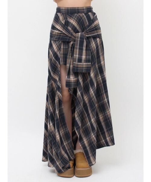 EVRIS（エヴリス）の「スリーブデザインチェックアシンメトリースカート（スカート・レディース・ブラック/ネイビー/ブラウン・SMALL/MEDIUM）」の22枚目の写真