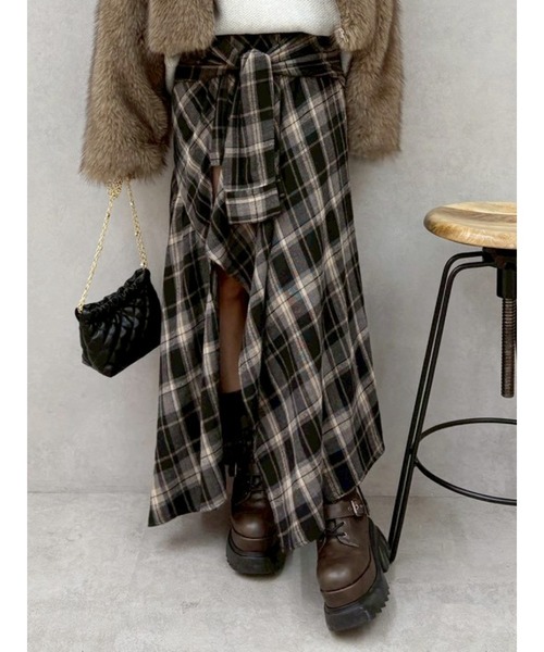 スリーブデザインチェックアシンメトリースカート（スカート）｜EVRIS