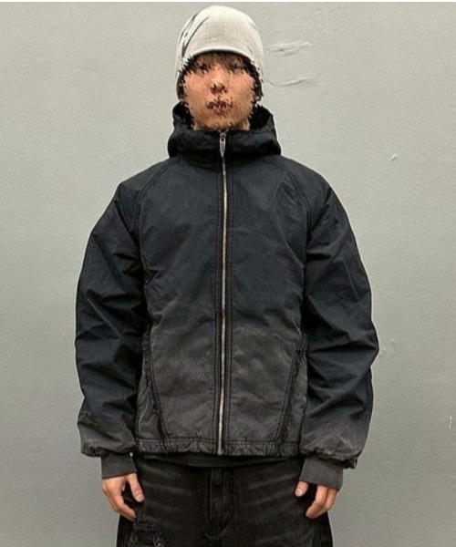 BLR BLUER(ビーエルアールブラー)の「BLR/ビーエルアール/Destroyed Puffer Jacket(ブルゾン・レディース・ブラック・M/S/L)」の1枚目の写真
