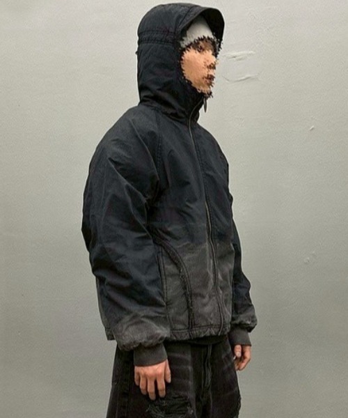 BLR BLUER(ビーエルアールブラー)の「BLR/ビーエルアール/Destroyed Puffer Jacket(ブルゾン・レディース・ブラック・M/S/L)」の8枚目の写真