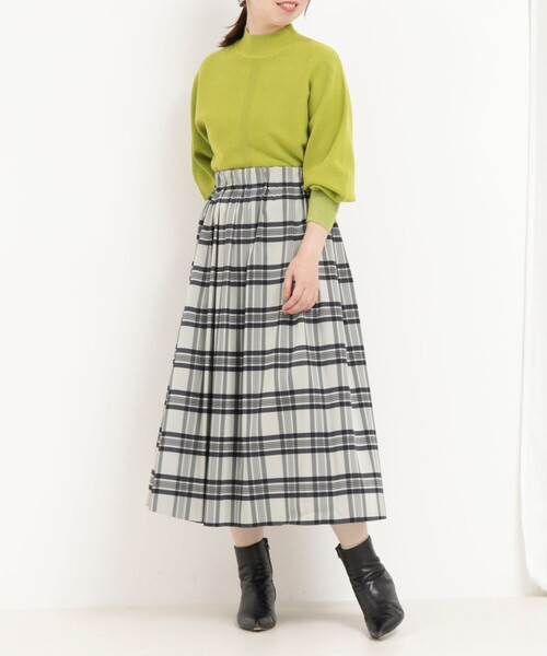 MICO COULIER（ミコクリエ）の「リバーシブルタフタスカート（チェック×ムジ）（スカート・レディース・ブルー系その他/ブラウン系その他・38/36）」の5枚目の写真