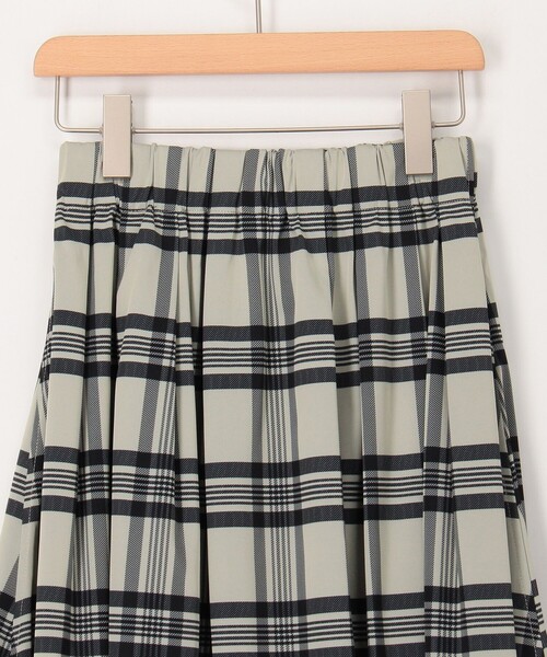 MICO COULIER（ミコクリエ）の「リバーシブルタフタスカート（チェック×ムジ）（スカート・レディース・ブルー系その他/ブラウン系その他・38/36）」の17枚目の写真
