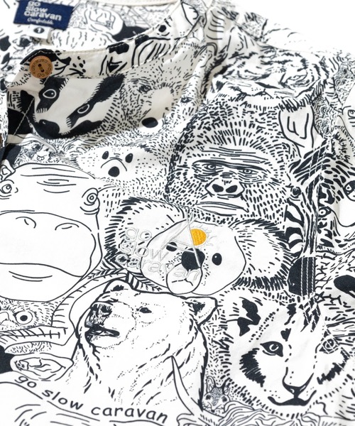 go slow caravan(ゴースローキャラバン)の「アニマル/ワッペン ノーカラーシャツワンピース W(シャツワンピース・レディース・ナチュラル/ダークグリーン・FREE)」の4枚目の写真