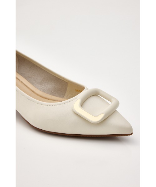 STACCATO(スタッカート)の「テジーキトゥンヒールパンプス(パンプス・レディース・ホワイト/ブラック・24.5cm/22.5cm/23cm/23.5cm/24cm)」の7枚目の写真