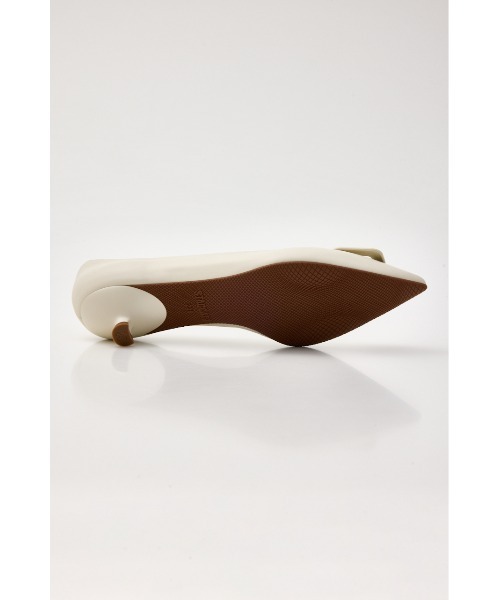 STACCATO(スタッカート)の「テジーキトゥンヒールパンプス(パンプス・レディース・ホワイト/ブラック・24.5cm/22.5cm/23cm/23.5cm/24cm)」の11枚目の写真