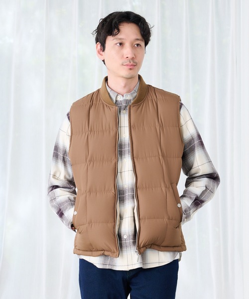 Arnold Palmer(アーノルドパーマー)の「ブロックキルト ダウンベスト(ダウンベスト・メンズ・カーキ/ブラック/キャメル・LL/M/L)」の3枚目の写真