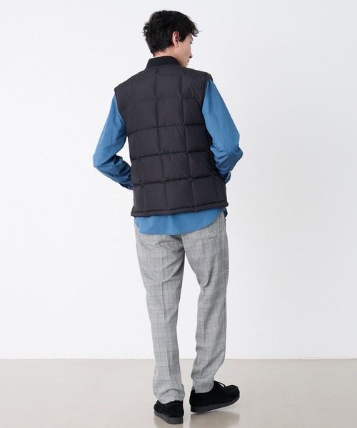 Arnold Palmer(アーノルドパーマー)の「ブロックキルト ダウンベスト(ダウンベスト・メンズ・カーキ/ブラック/キャメル・LL/M/L)」の4枚目の写真