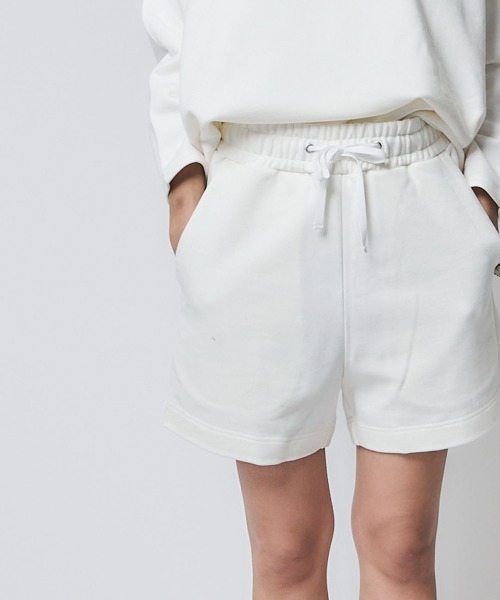 mikomori(ミコモリ)の「SWEAT SHORTS(スウェットパンツ・レディース・ホワイト/チャコールグレー/ブラック・FREE)」の16枚目の写真