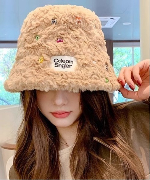 Burner（バーナー）の「【OKUOKU　0909】カラフル ファーバケットハット oku-bosi-23（ハット・レディース・ブラック/ベージュ/ホワイト・FREE）」の3枚目の写真